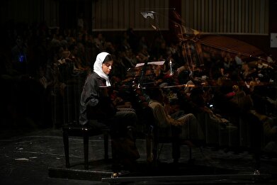 عکس؛ رسیتال پیانو گروه موسیقی «معنا» در فرهنگسرای ارسباران