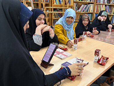 عکس؛ هفتاد و ششمین نشست «بچه کتابخون‌ها» در کتابخانه اخلاق