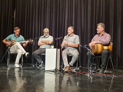 عکس؛ بیستمین و یکمین نشست کانون هنری «دل‌آواز» در فرهنگسرای ابن‌سینا