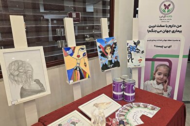 عکس؛ نمایشگاه آثار هنری بیماران پروانه‌ای در فرهنگسرای ارسباران