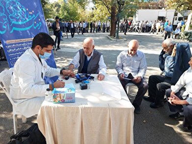 عکس؛ فرهنگسرای منتظر به همت فرهنگسرای سرو در نماز جمعه دانشگاه تهران