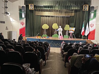 عکس؛ «هپل تنبل و خروس قهرمان» روی صحنه فرهنگسرای گلستان