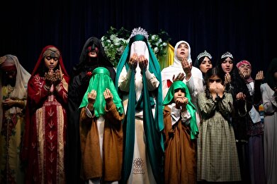 عکس؛ اجرای نمایش «آفلین» در فرهنگسرای ولاء