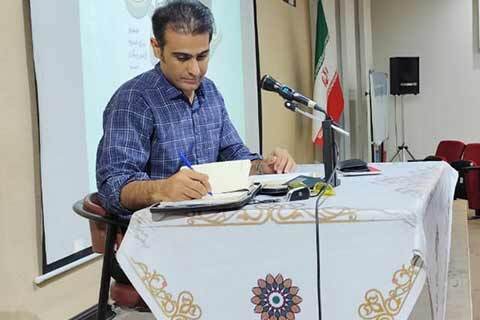 نقد نمادگرایانه و روانکاوانه‌ی داستان «قاتل» اثر جان اشتاین‌بک در عصرانه با کتاب فردوس