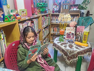 عکس؛ هفتاد و پنجمین دورهمی بچه‌کتابخون‌ها به همت کتابخانه شهید جهان‌آرا