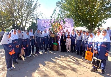 عکس؛ برپایی غرفه‌های «درخت حکمت» و «سروش حکمت» در هفته ملی نوجوان