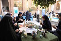 فیلم؛ کارگاه هنری دانش‌آموزی به همراه تور بازدید از موزه‌های محله پامنار