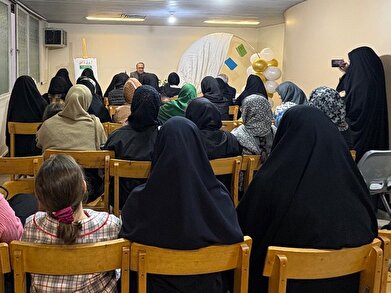 عکس؛ ویژه‌برنامه «از ورق تا افق» در کتابخانه اخلاق