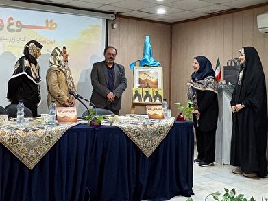 عکس؛ ویژه‌برنامه «طلوع واژه‌ها» در کتابخانه اخلاق